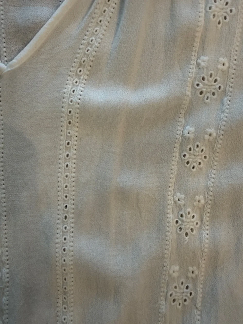 Bohemian Embroidered Too - Picture 2 of 4